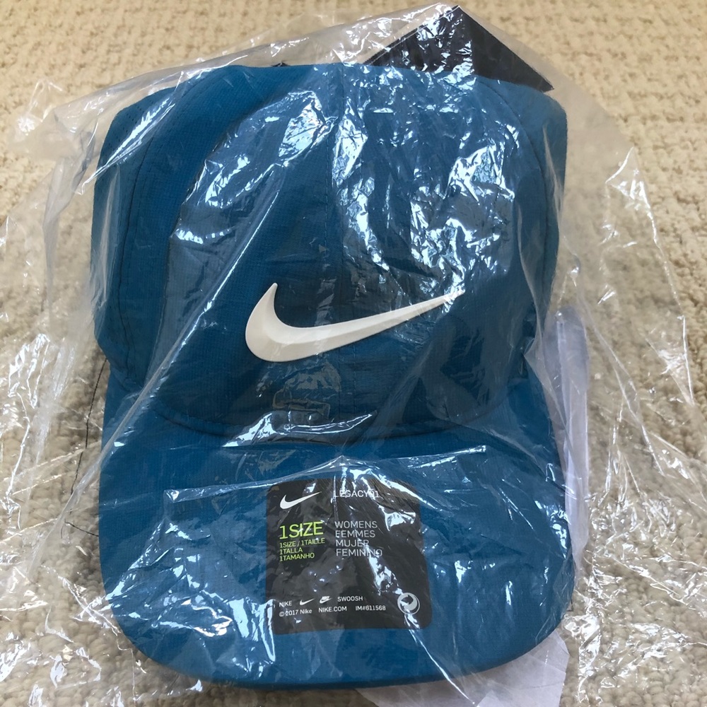 NWT Women’s Legacy91 Cap 3-pack